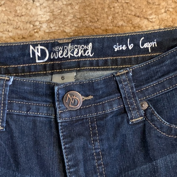 Ladies New Directions Weekend Denim Capris Size 6 - Picture 5 of 5